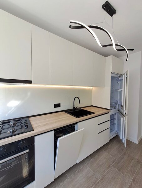 Obor x Iancului x Mihai Bravu, 2 minute metrou Piata Iancului.